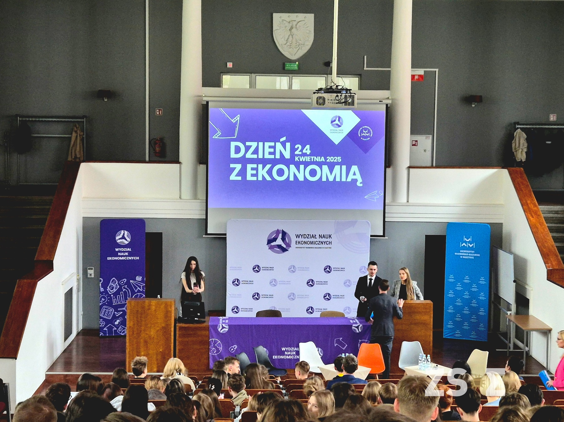 Prelegenci podczas Dnia z Ekonomią organizowanym przez UWM.