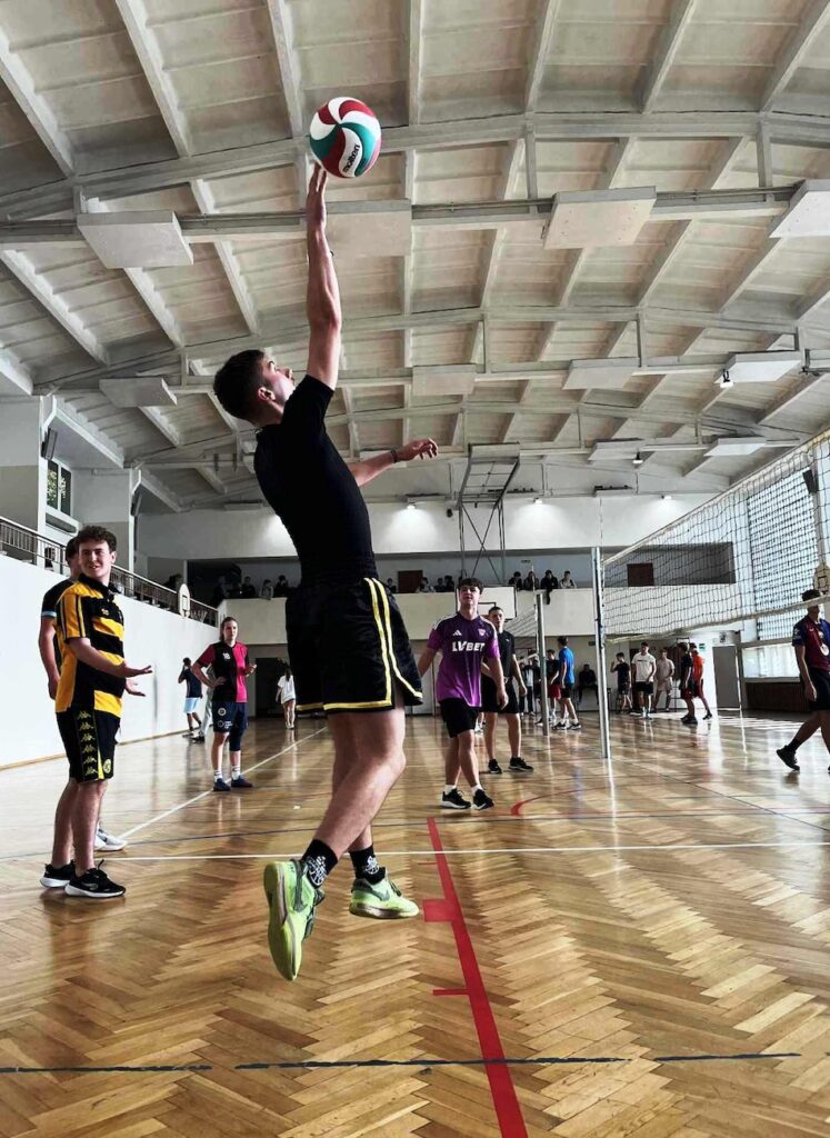 Rozgrywki siatkarskie