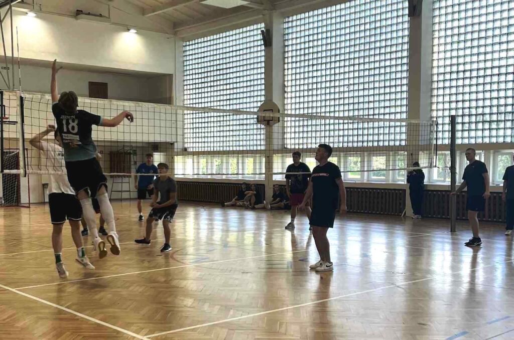 Rozgrywki siatkarskie - międzyklasowy turniej.