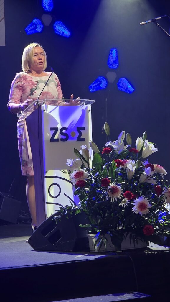 Przemawiająca Przewodnicząca Rady Rodziców