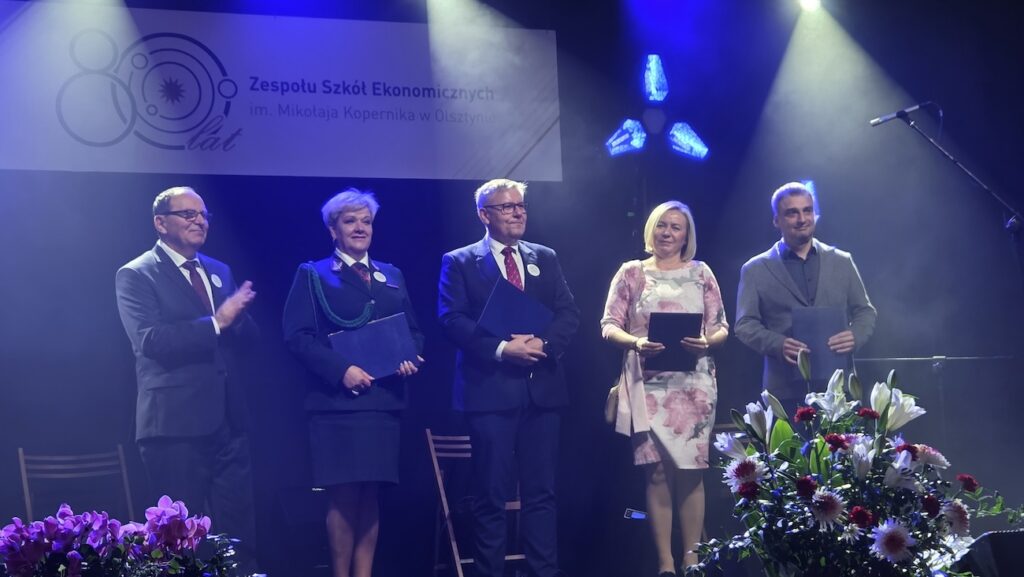 Podziękowania na sponsorów