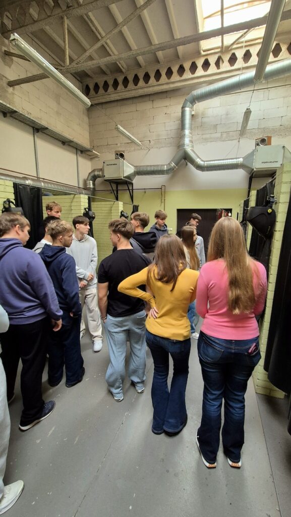 Uczniowie w Centrum Szkoleń Branżowych