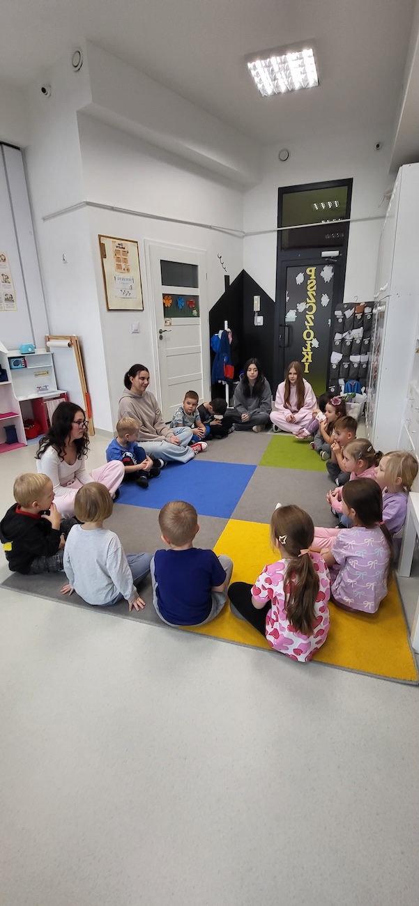 Rozmowy na temat pomagania.