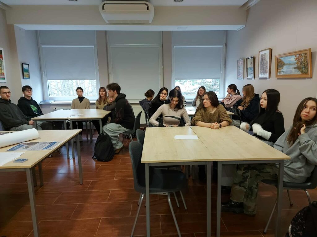 Uczniowie podczas warsztatów.